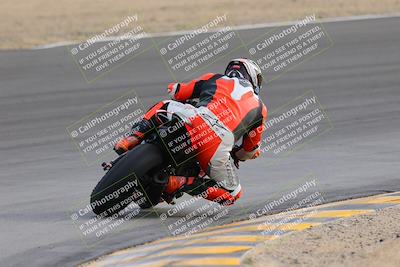 media/Dec-17-2022-SoCal Trackdays (Sat) [[224abd9271]]/Turn 10 Backside (120pm)/